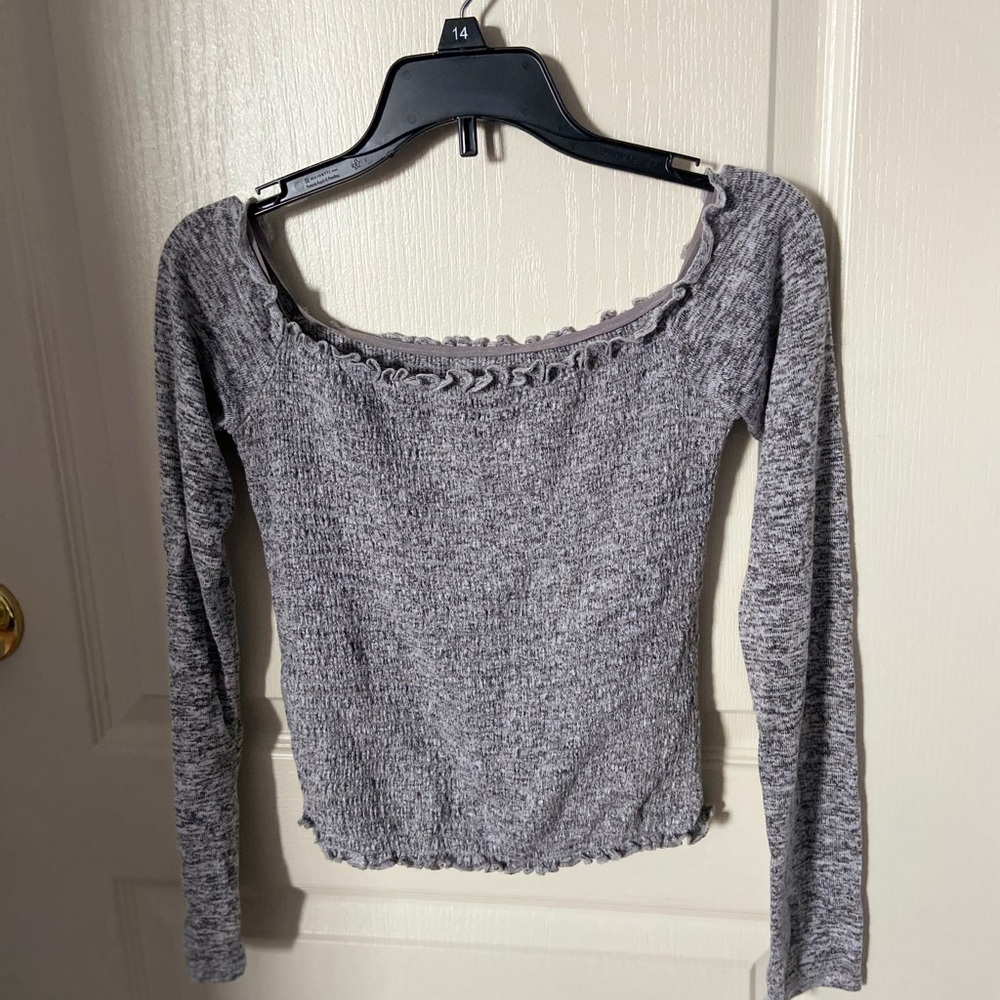 Hollister Off the Shoulder crop long sleeve